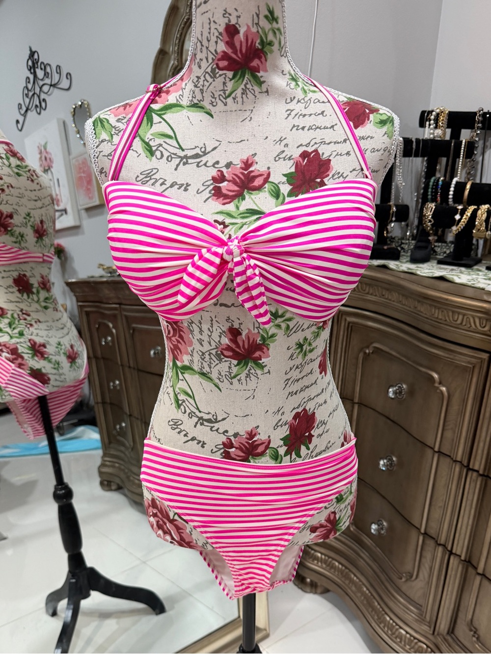 Subcategory selection for product image